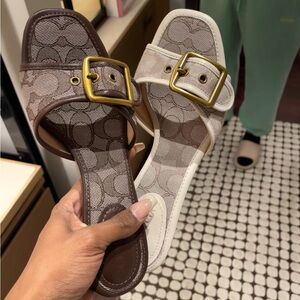 VIRAL!! BROWN Coach Margot Sandal in Brown